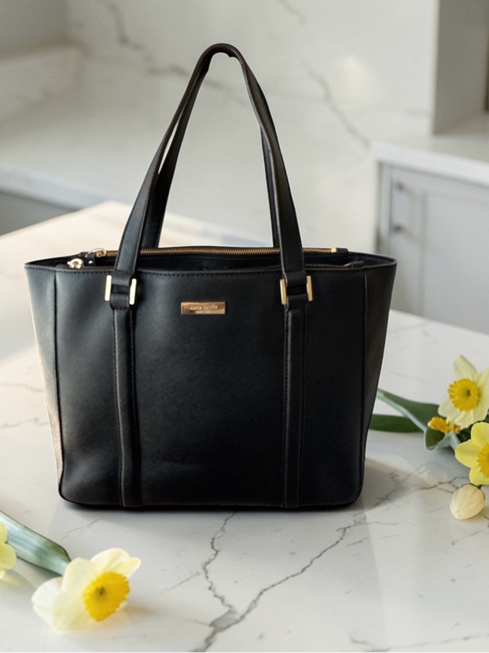 Kate Spade Cedar Street Jensen Black Saffiano Leather Tote Bag
